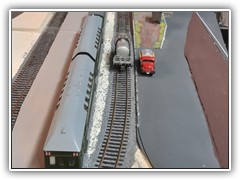 Bahnsteig, Ladestraße und die Fahrstraße kamen hinzu